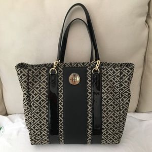 Tommy Hilfiger Tote